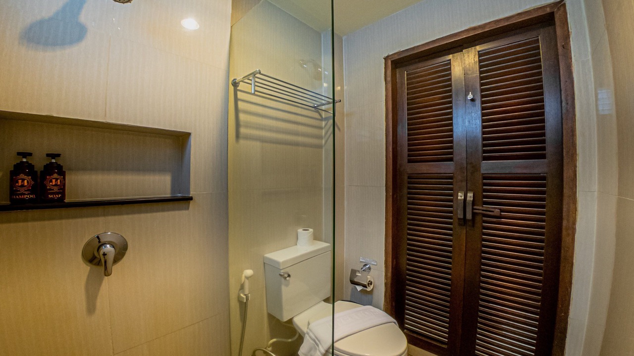 Photo of Bathroom in Chaweng City Center