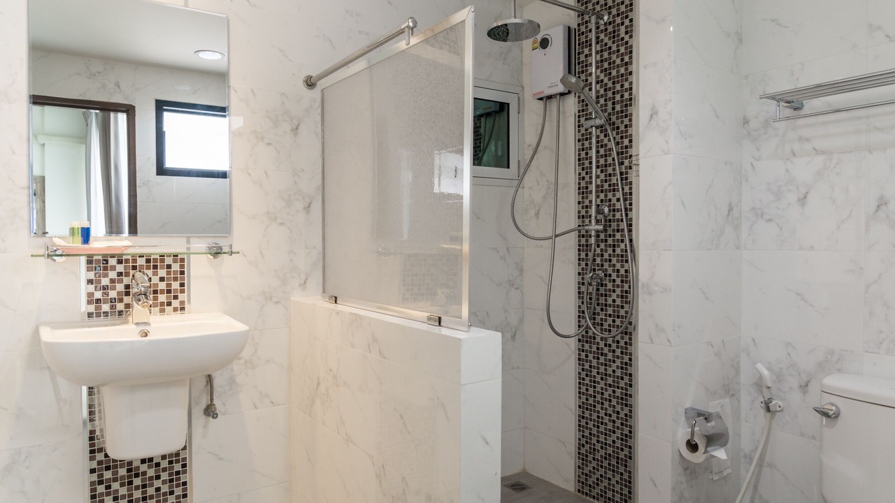 Photo of Bathroom in Pak Prieo