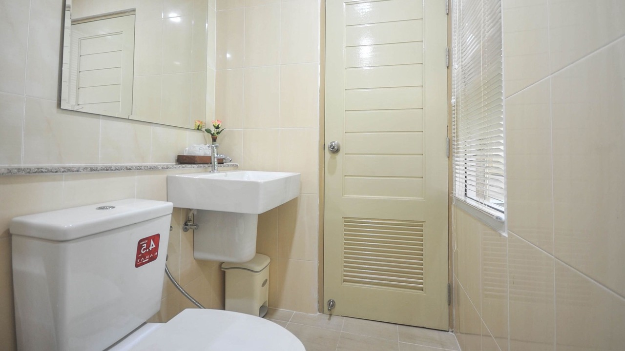 Photo of Bathroom in Nai Mueang
