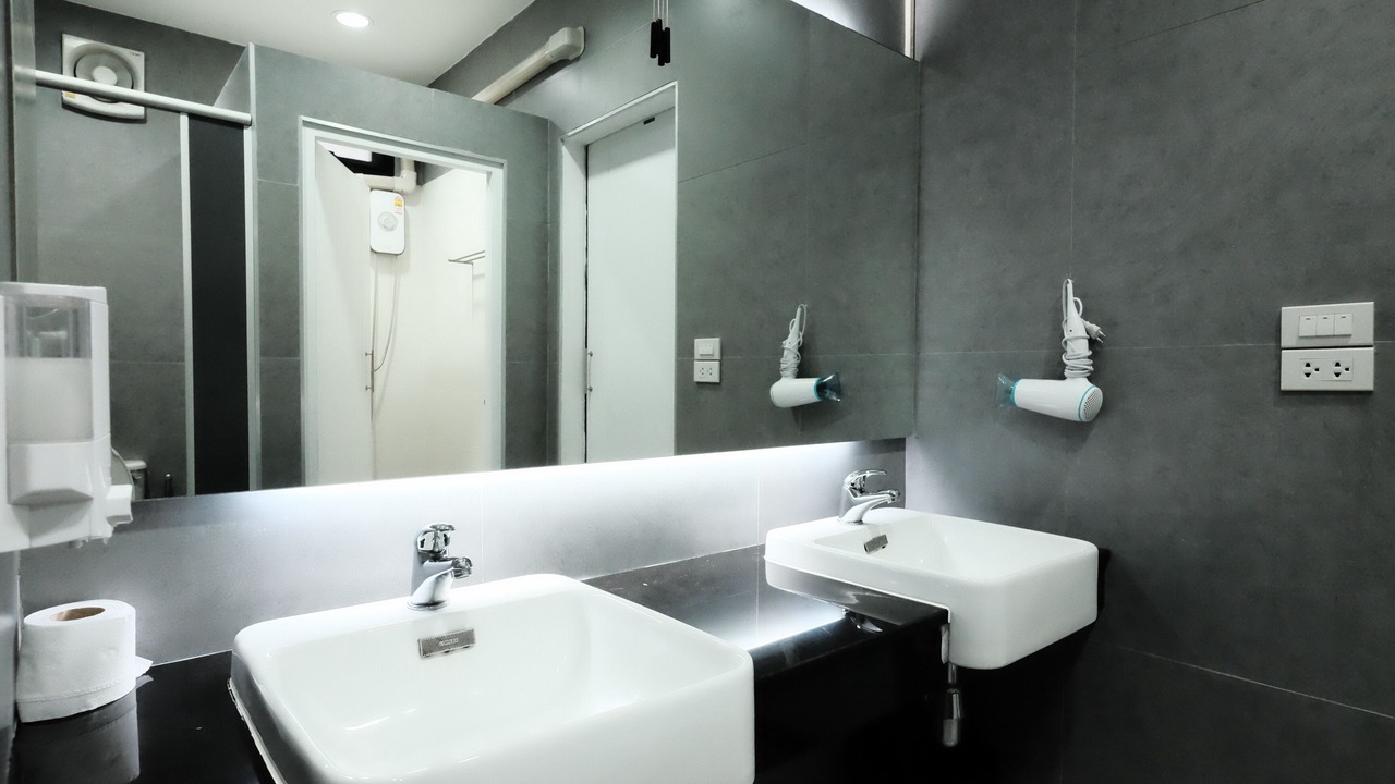 Photo of Bathroom in Lak Si