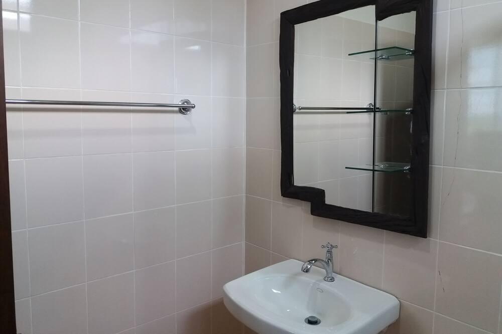 Photo of Bathroom in Wang Katha