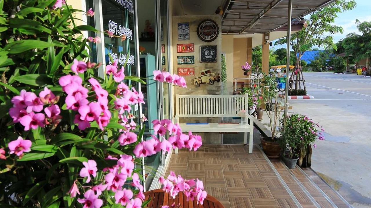 Photo of Outdoor in Pak Phli
