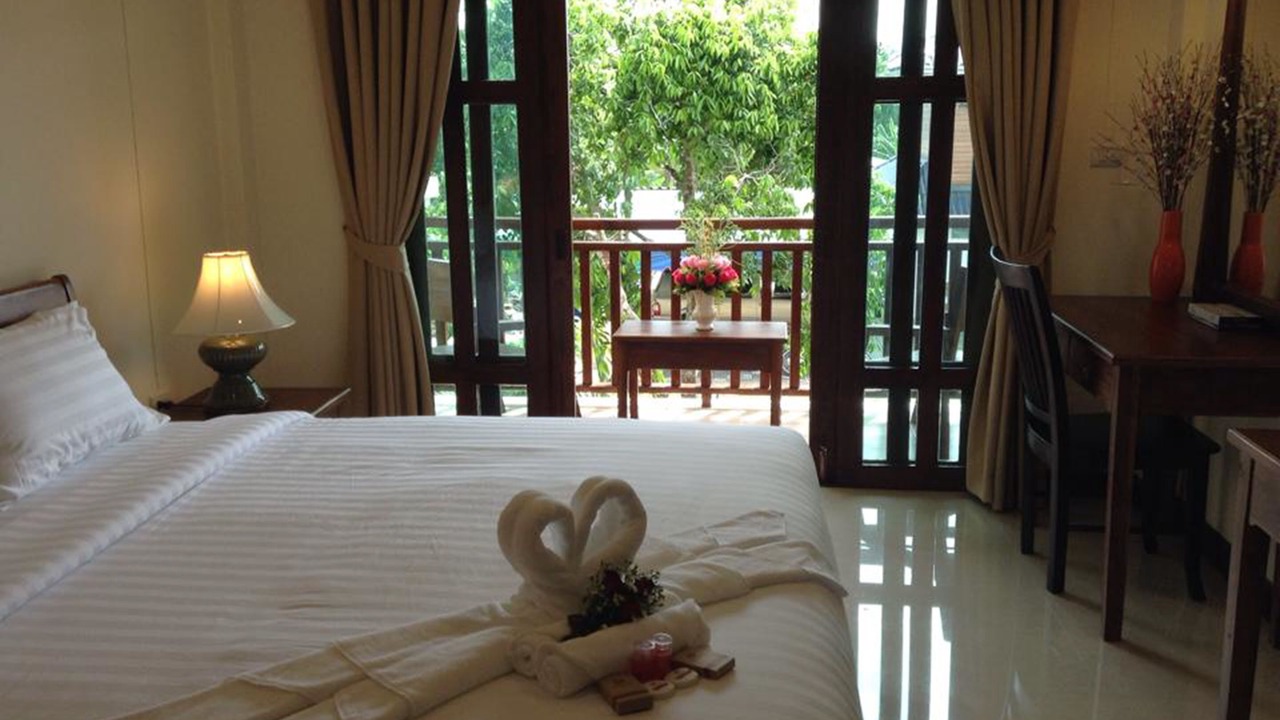 Photo of Bedroom in Amphawa