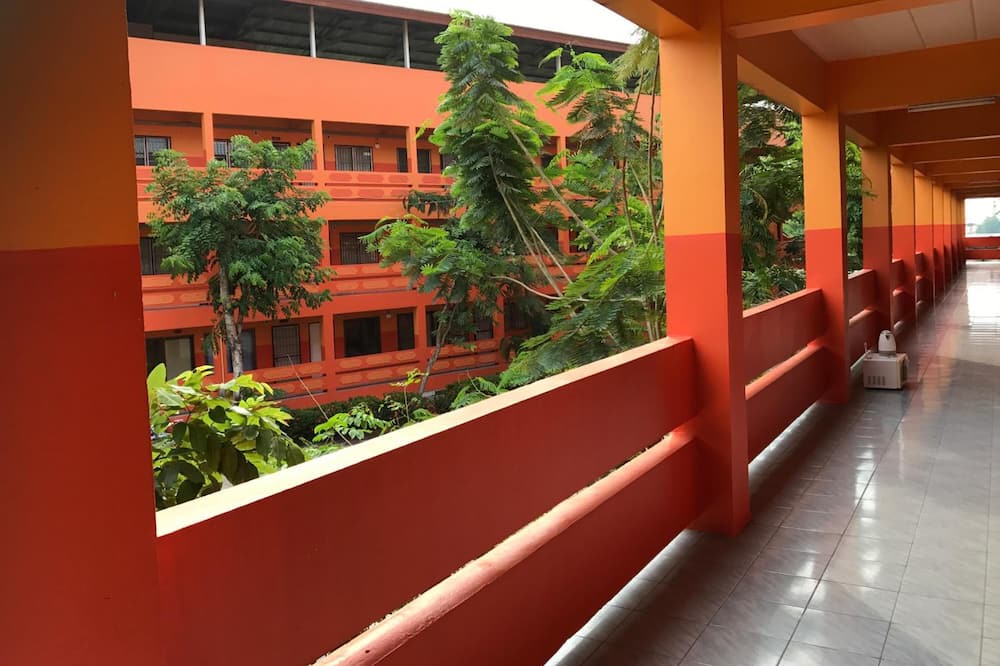 Photo of Outdoor in Khan Ham