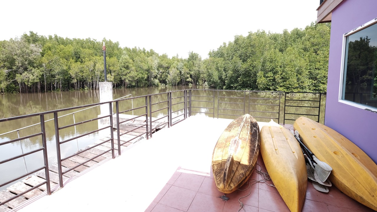 Photo of Patio Balcony in Khlong Thom