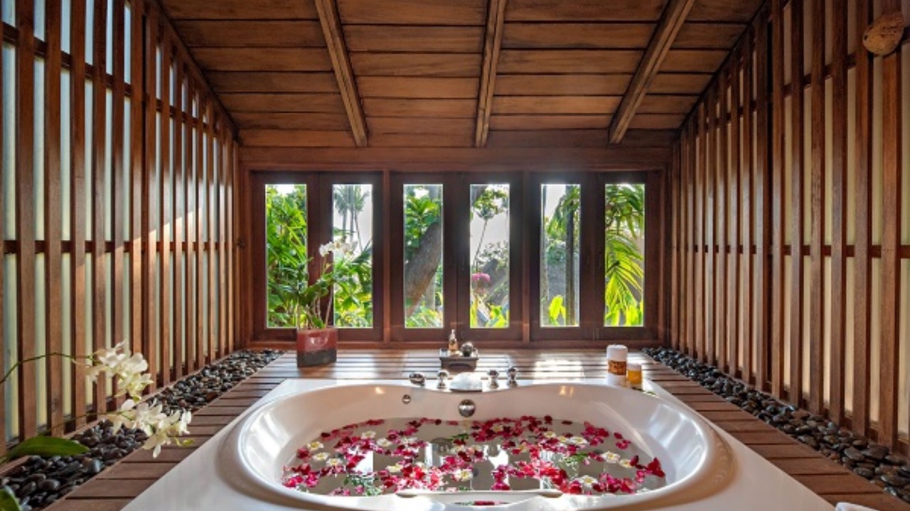 Photo of Bathroom in Chaweng City Center