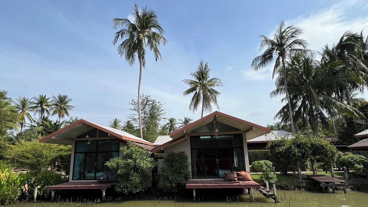 Photo of Bedroom in Amphawa