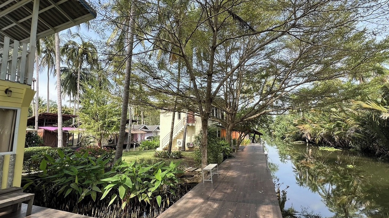 Photo of Outdoor in Amphawa