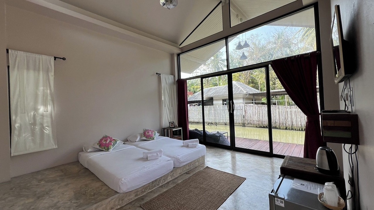 Photo of Bedroom in Amphawa