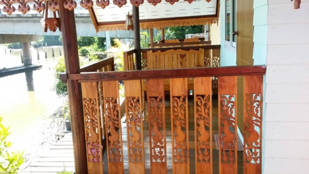 Photo of Patio Balcony in Bang Tabun Ok