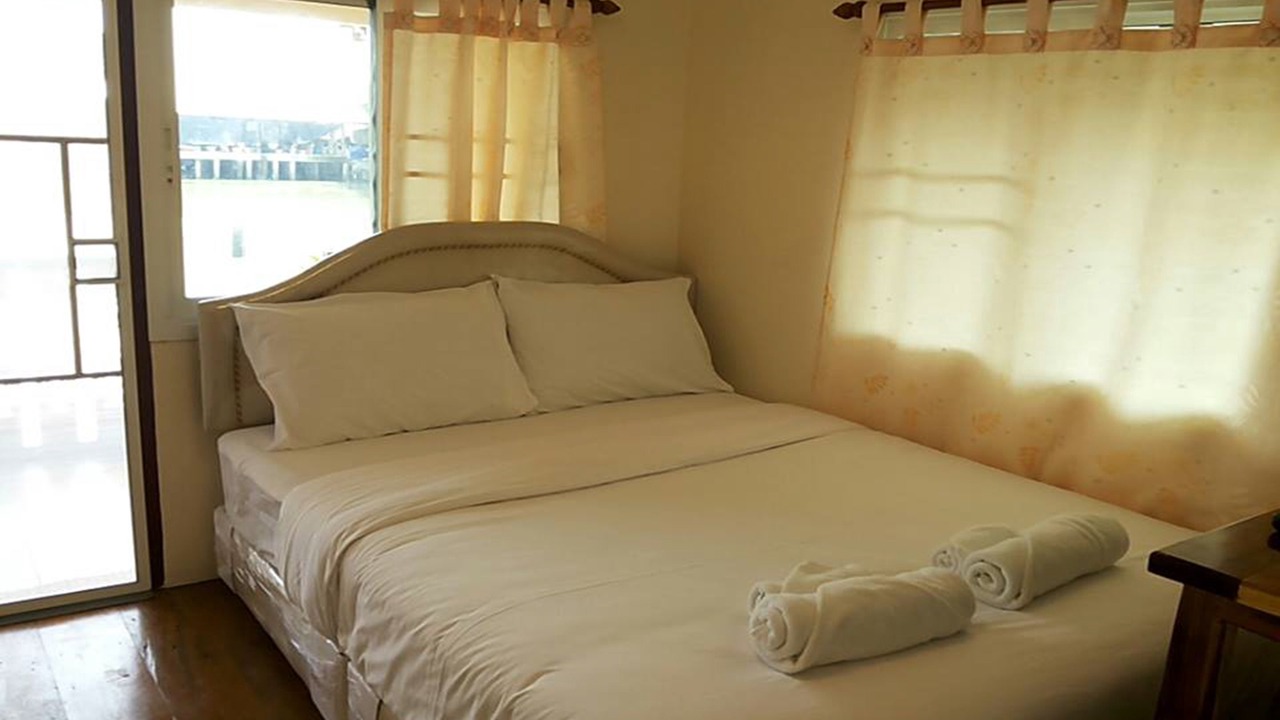 Photo of Bedroom in Bang Tabun Ok