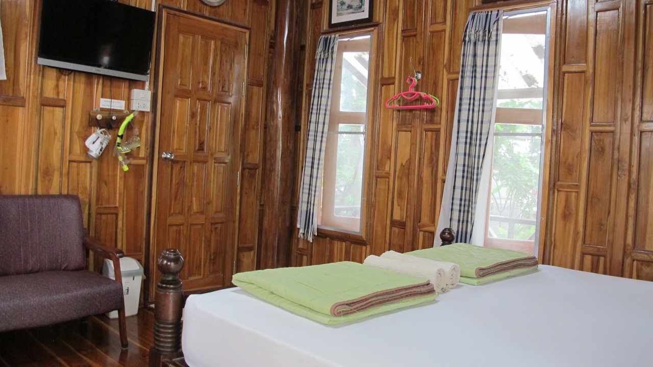 Photo of Bedroom in Ko Sichang
