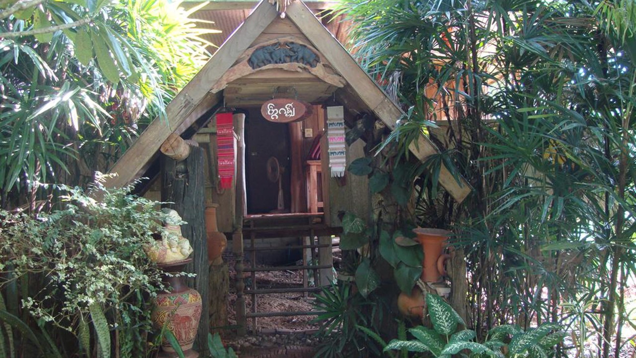 Photo of Bedroom in Mae Kon