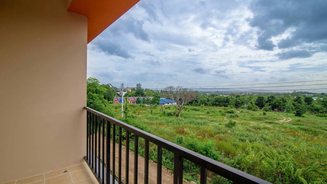 Photo of Outdoor in Hin Lek Fai