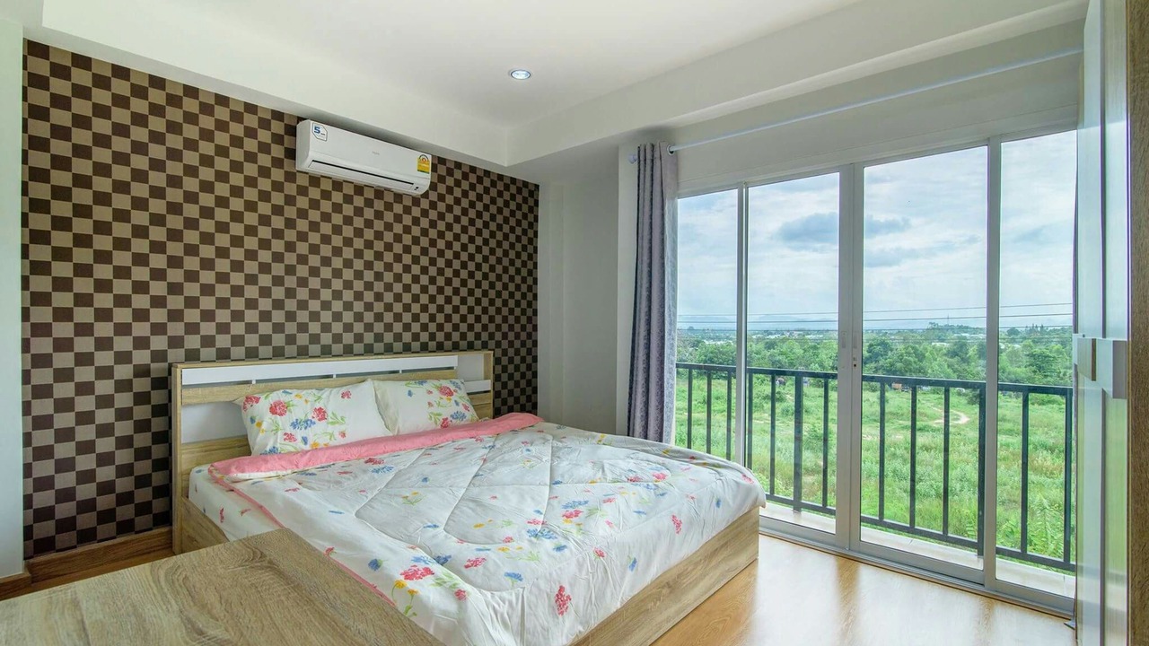 Photo of Outdoor in Hin Lek Fai