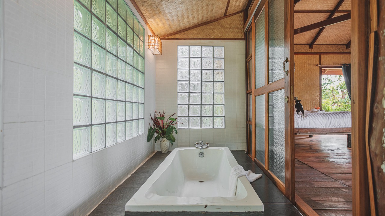 Photo of Bathroom in Nuea Khlong