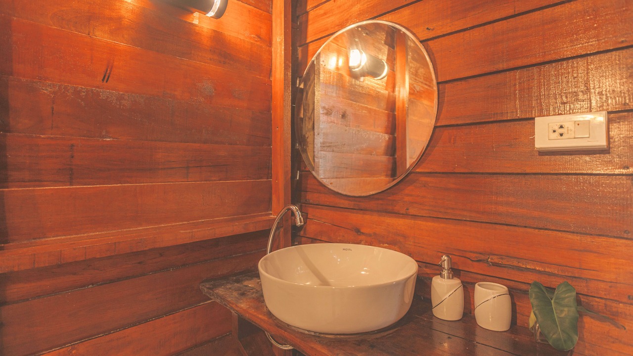Photo of Bathroom in Nuea Khlong