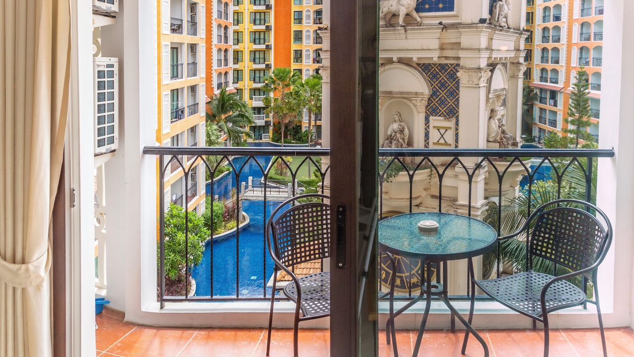 Photo of Patio Balcony in Na Chom Thian