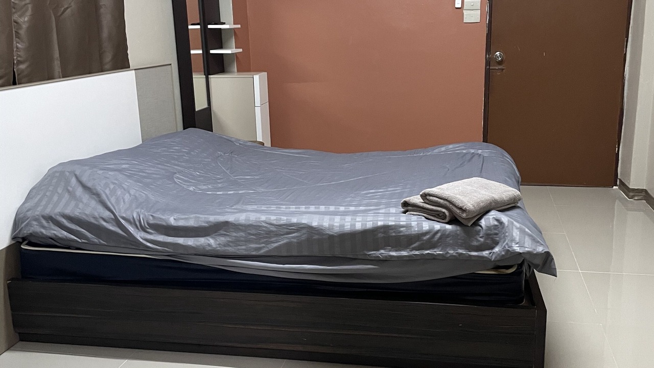 Photo of Bedroom in Khlong Thanon