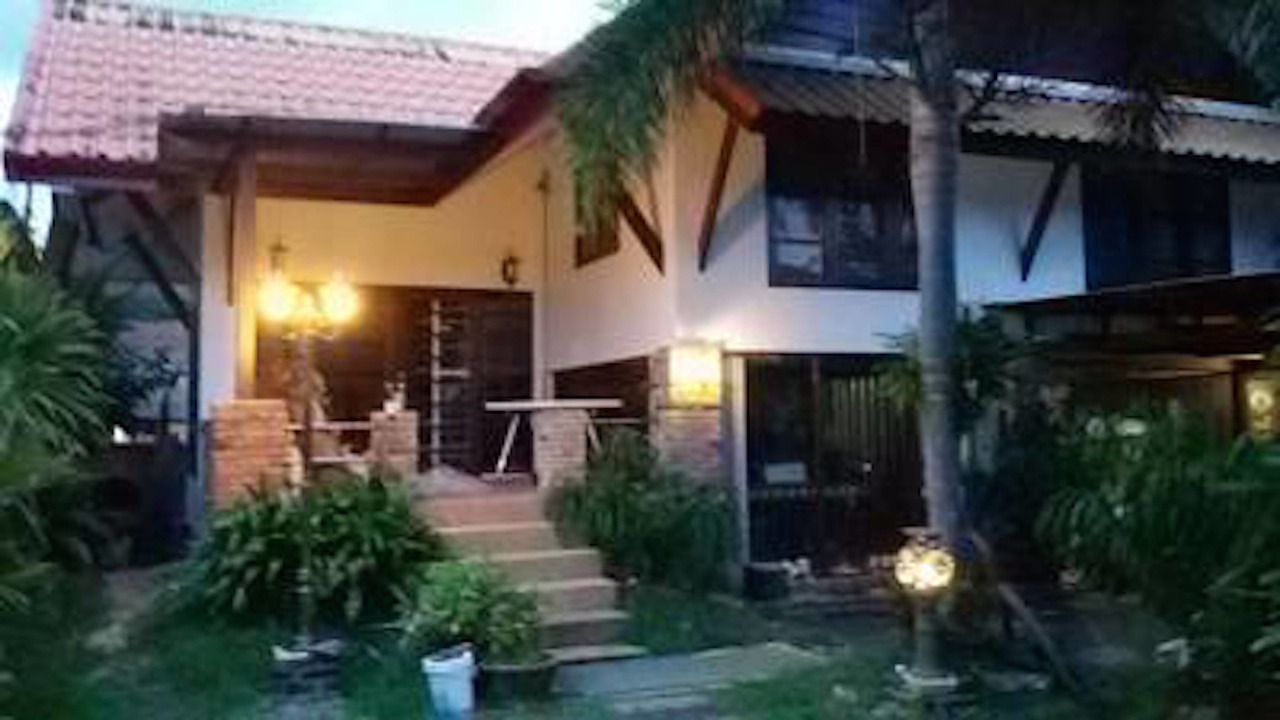 Photo of Buildings in Khao Rup Chang