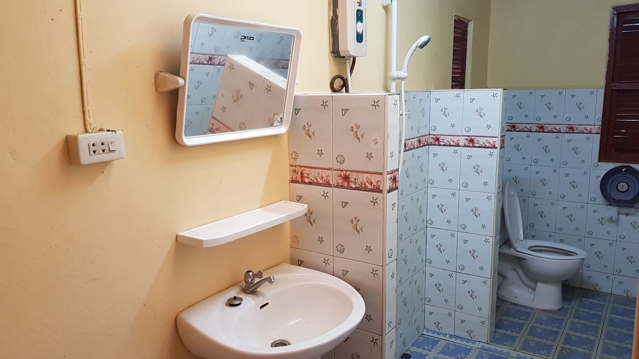 Photo of Bathroom in Phen