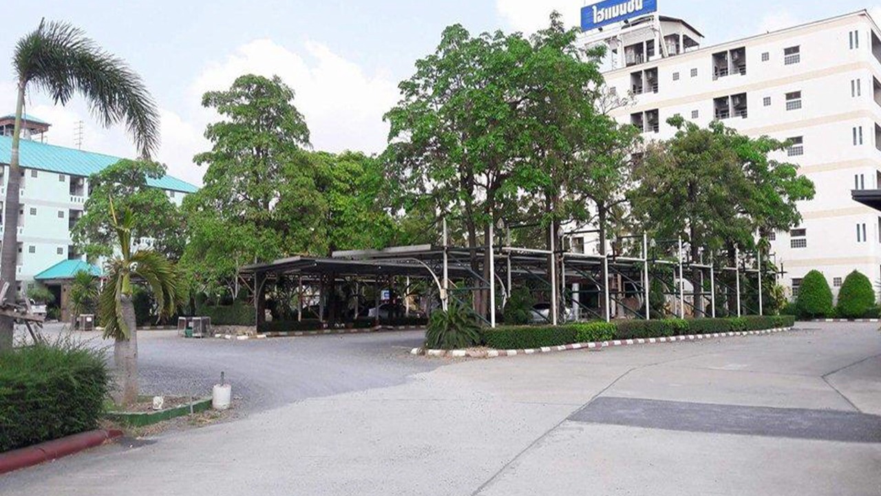 Photo of Outdoor in Nong Khae