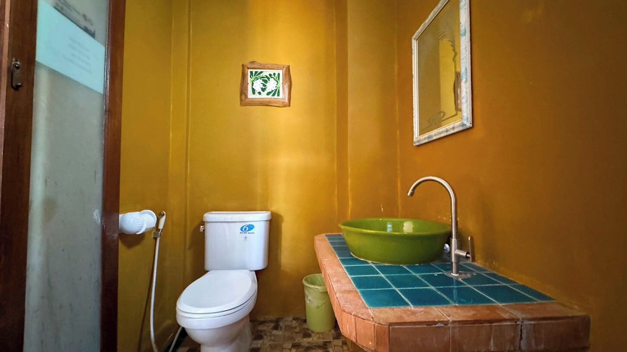 Photo of Bathroom in Pak Nam Pran