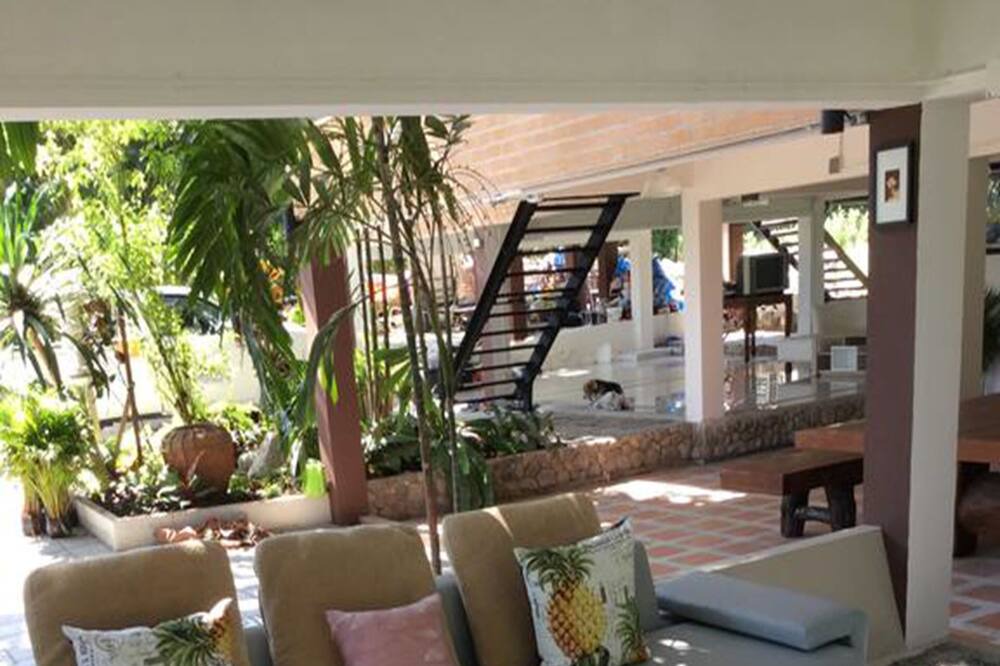 Photo of Livingroom in Sarika