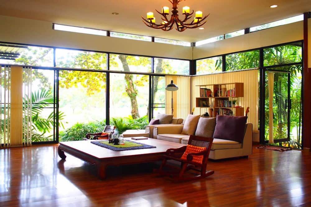 Photo of Livingroom in Sarika