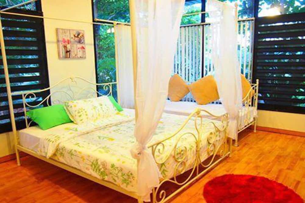 Photo of Bedroom in Sarika