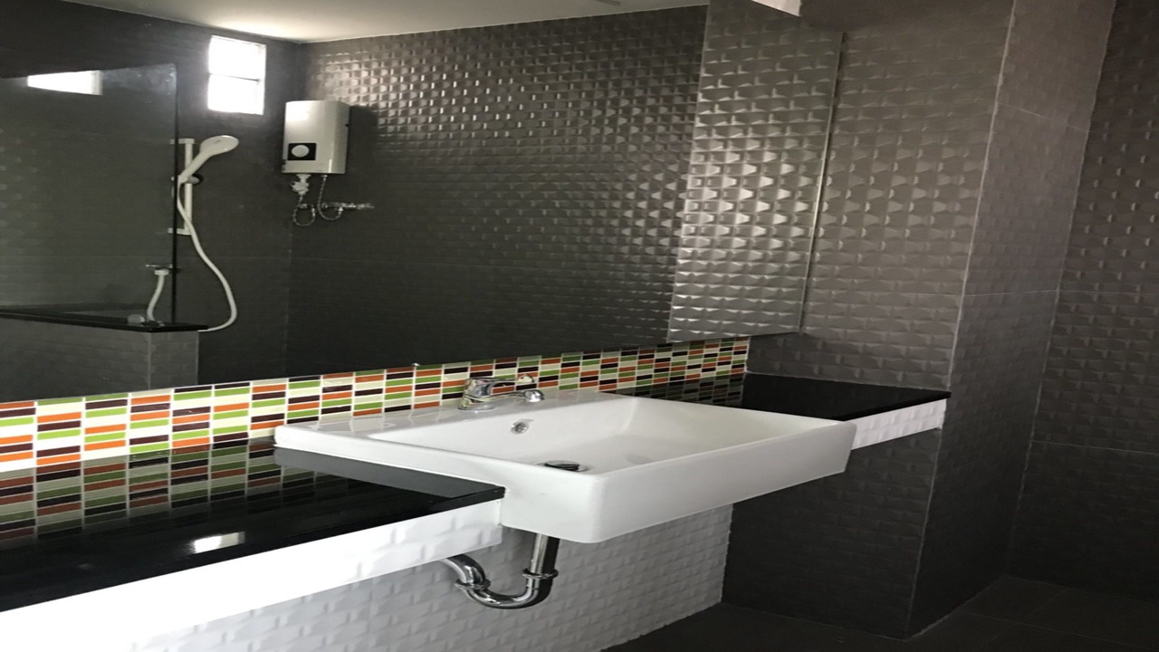 Photo of Bathroom in Lop Buri