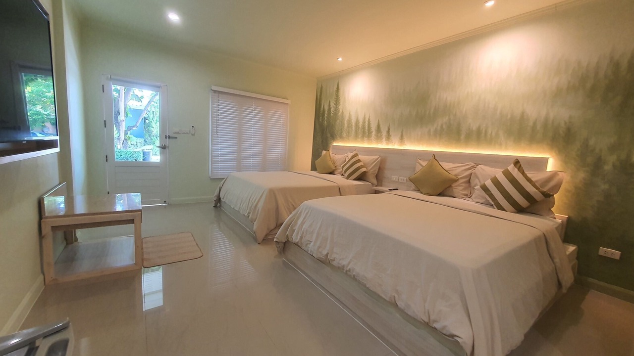 Photo of Bedroom in Khanong Phra