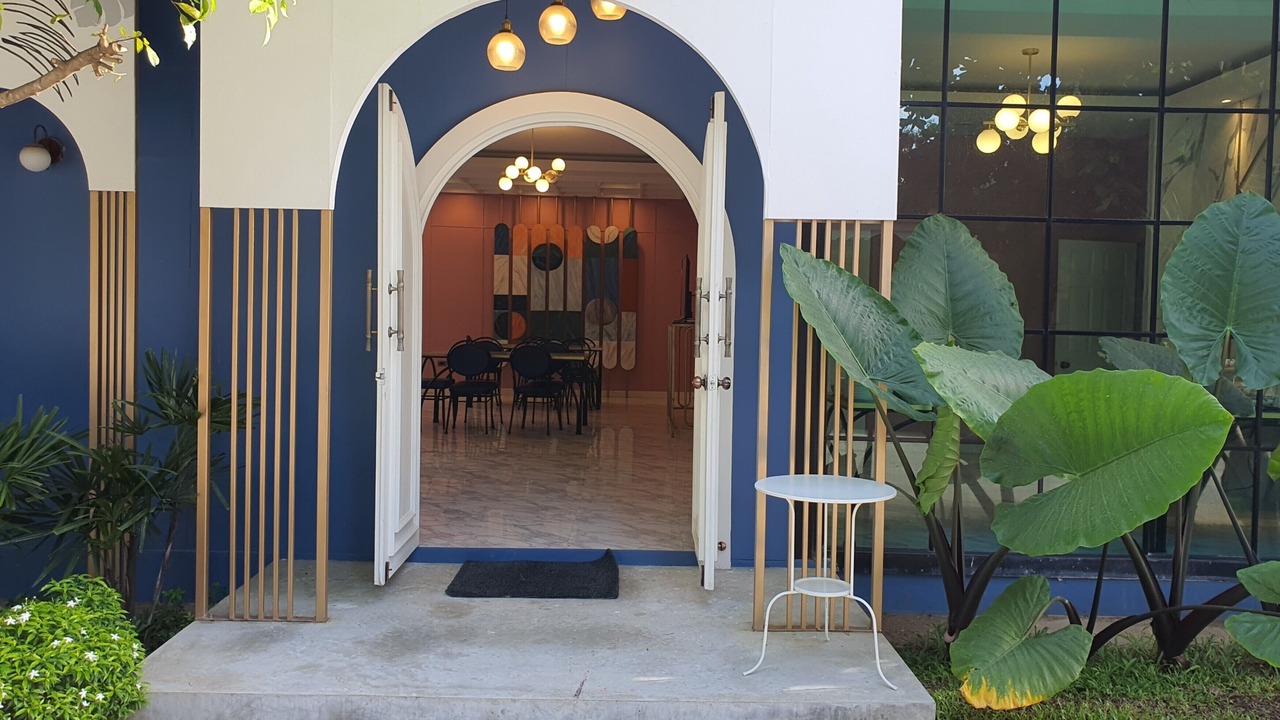 Photo of Outdoor in Khanong Phra
