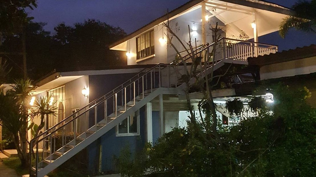 Photo of Bedroom in Khanong Phra