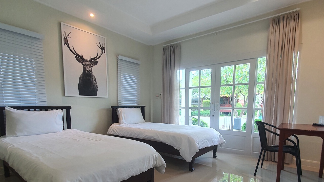 Photo of Bedroom in Khanong Phra