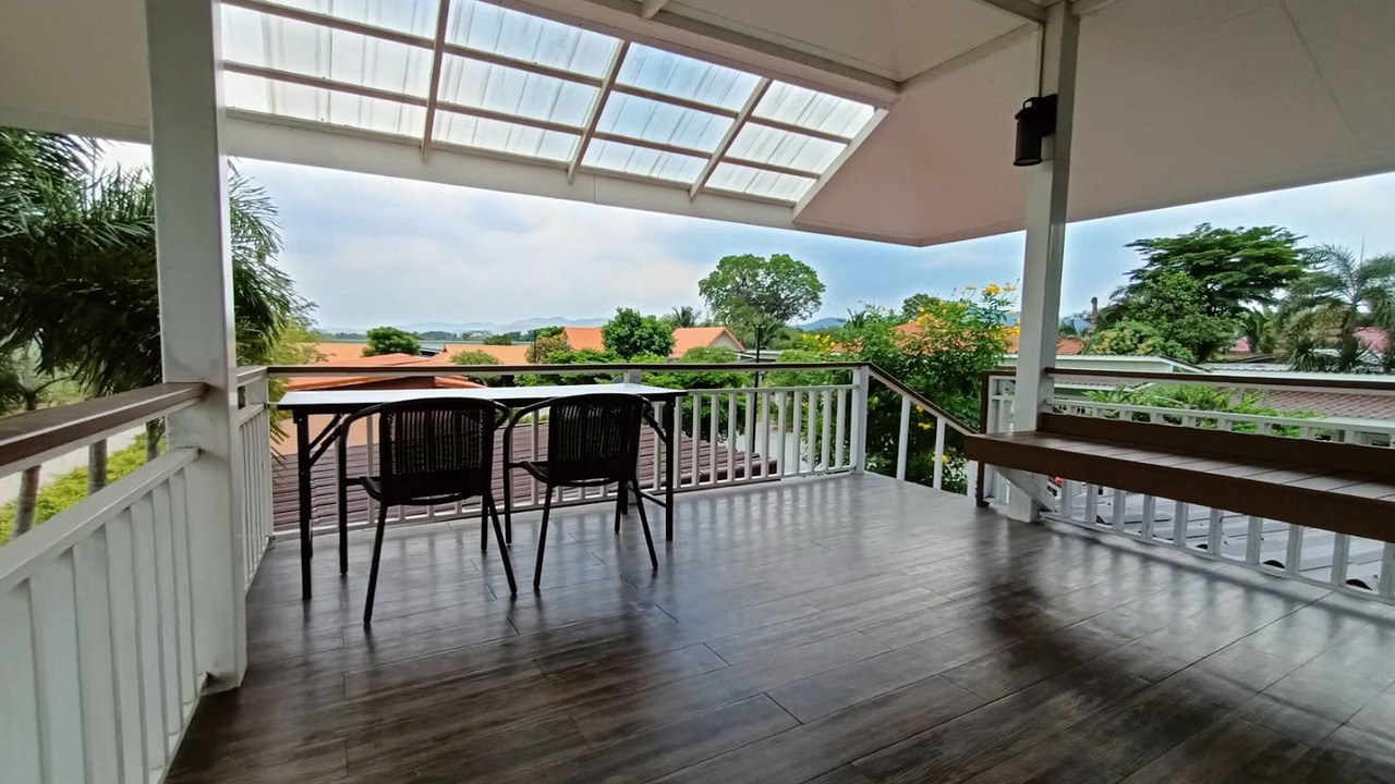 Photo of Patio Balcony in Khanong Phra