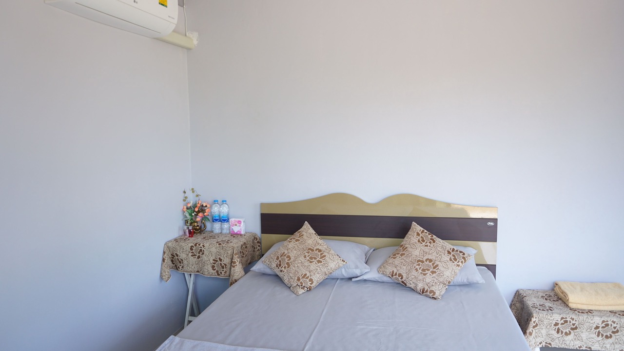 Photo of Bedroom in Pak Khlong