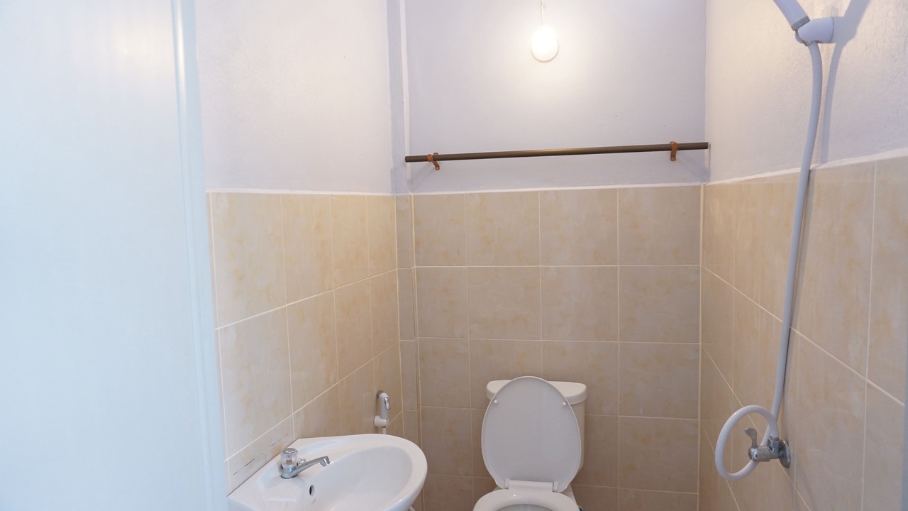 Photo of Bathroom in Pak Khlong