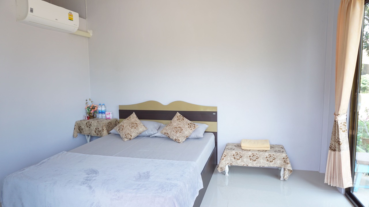 Photo of Bedroom in Pak Khlong