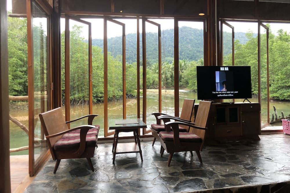 Photo of Livingroom in Koh Chang Tai
