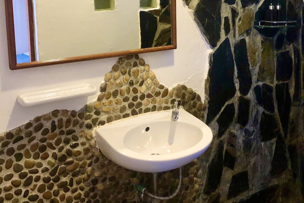 Photo of Bathroom in Koh Chang Tai