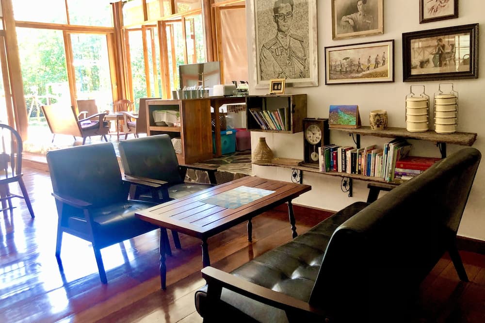 Photo of Livingroom in Koh Chang Tai