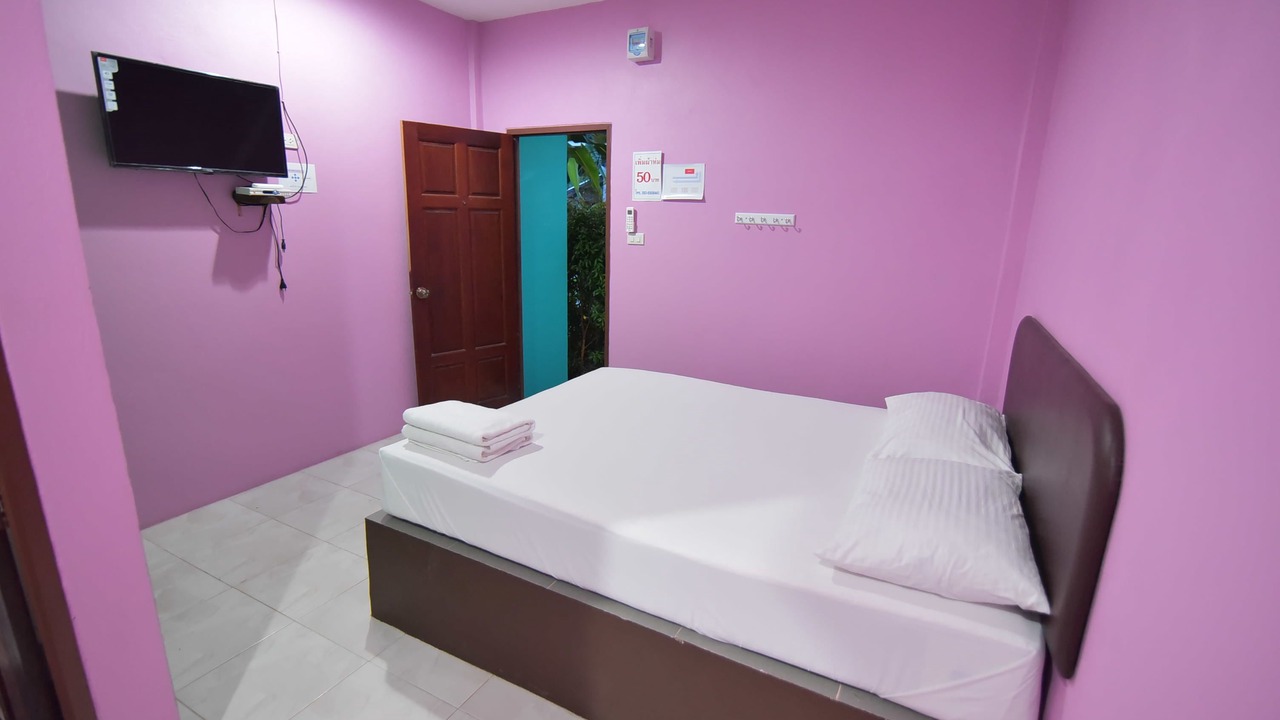Photo of Bedroom in Khlong Thom
