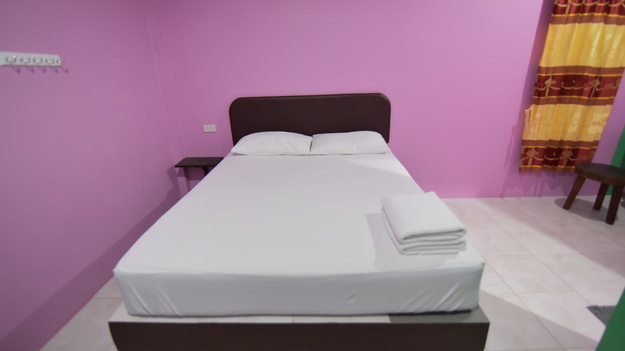 Photo of Bedroom in Khlong Thom