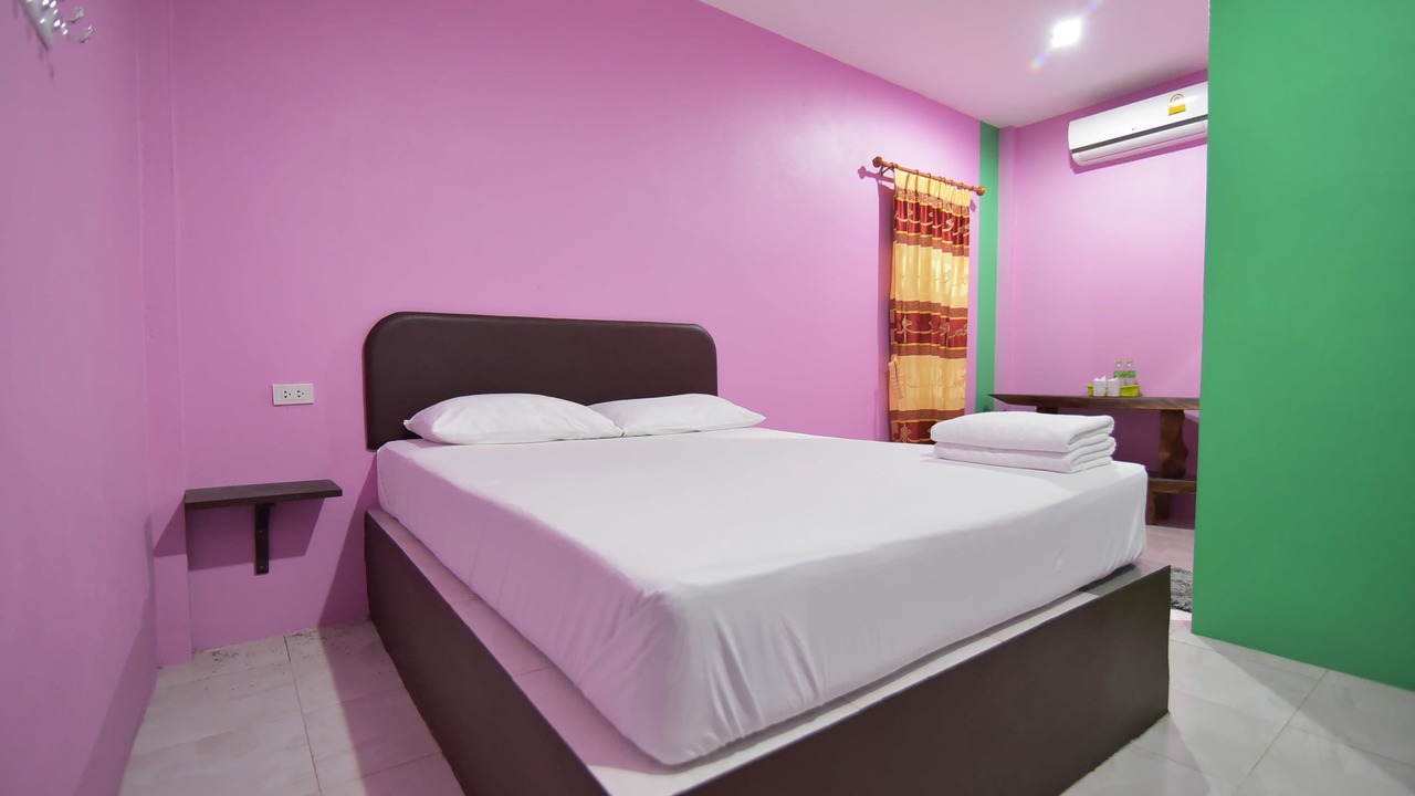 Photo of Bedroom in Khlong Thom