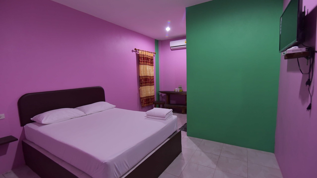 Photo of Bedroom in Khlong Thom