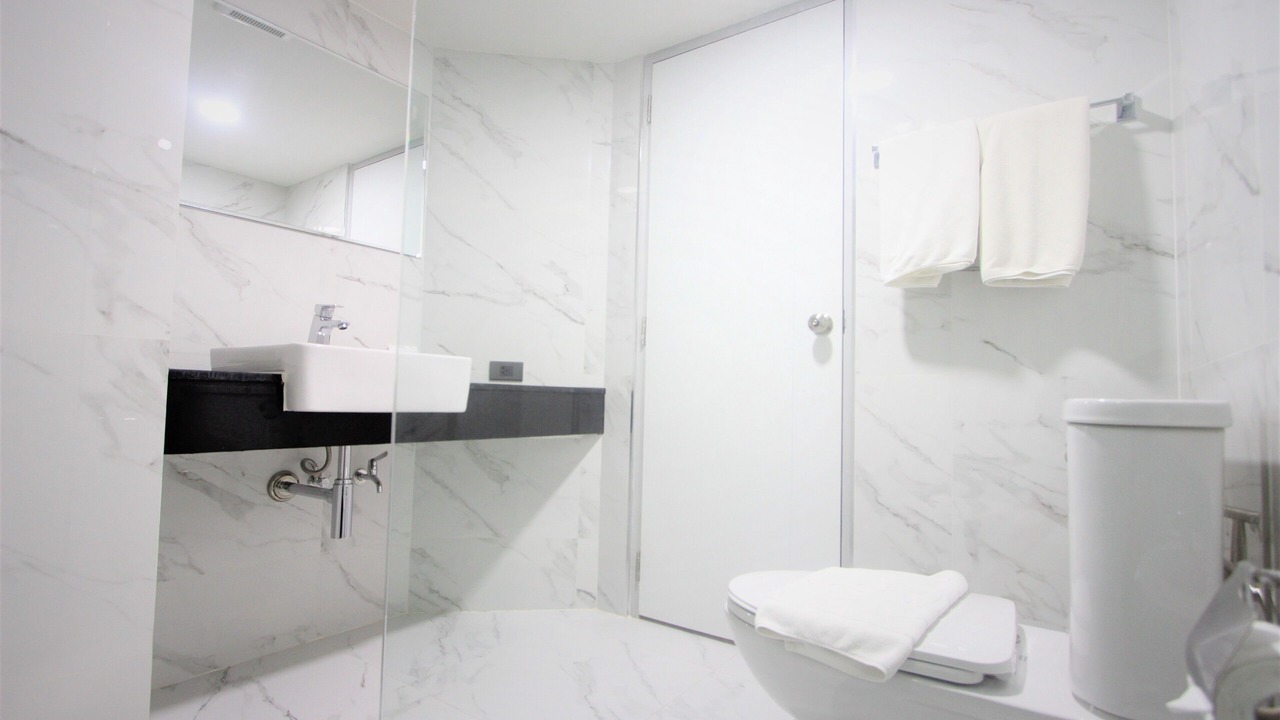 Photo of Bathroom in Nuea Mueang