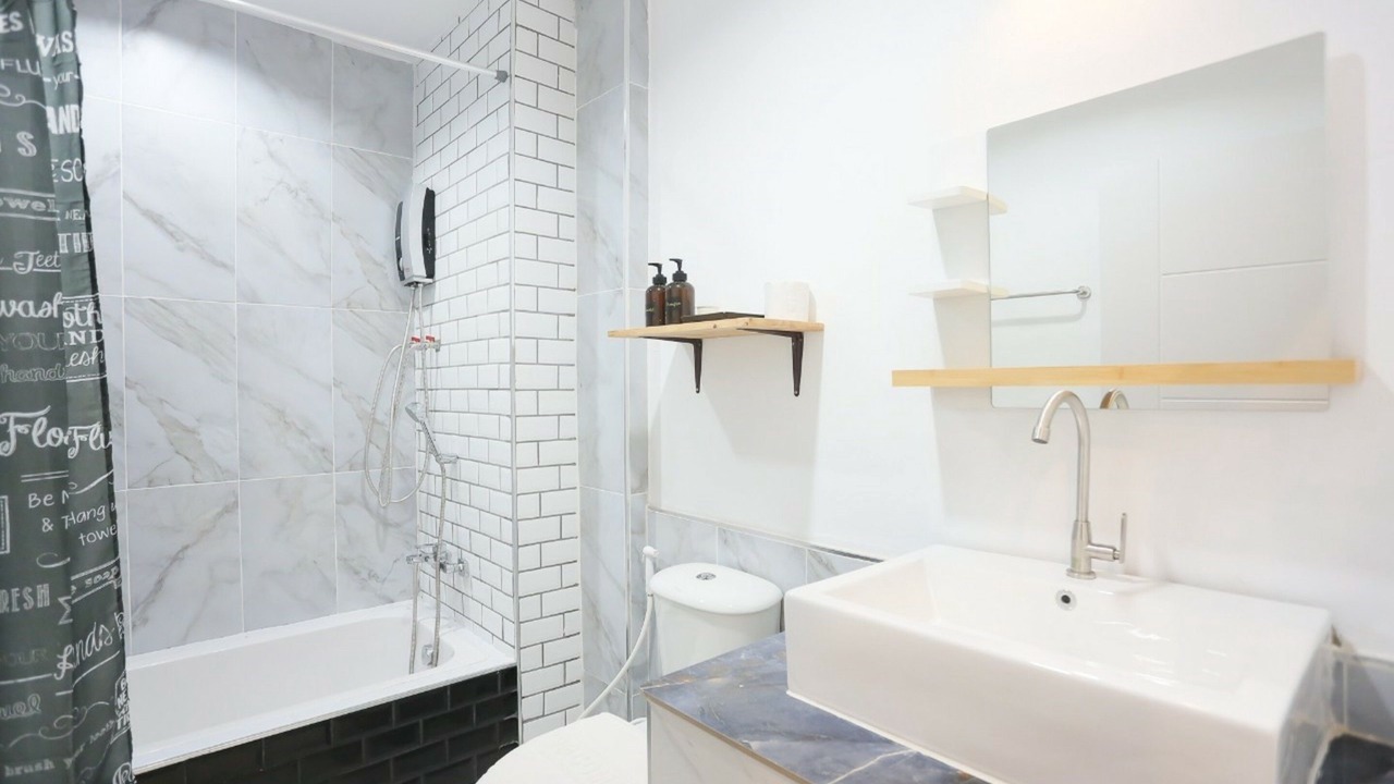 Photo of Bathroom in Mae Kon