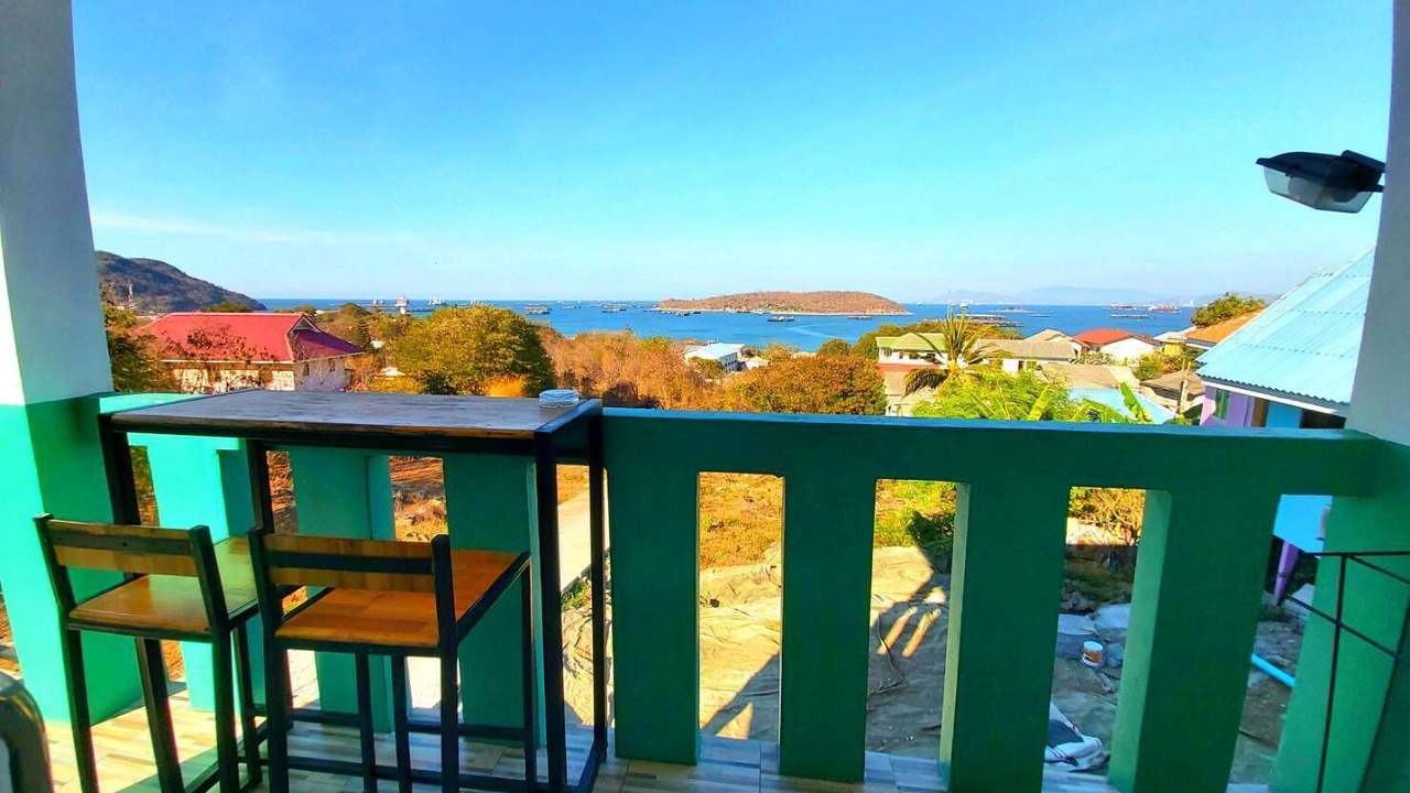 Photo of Patio Balcony in Ko Sichang