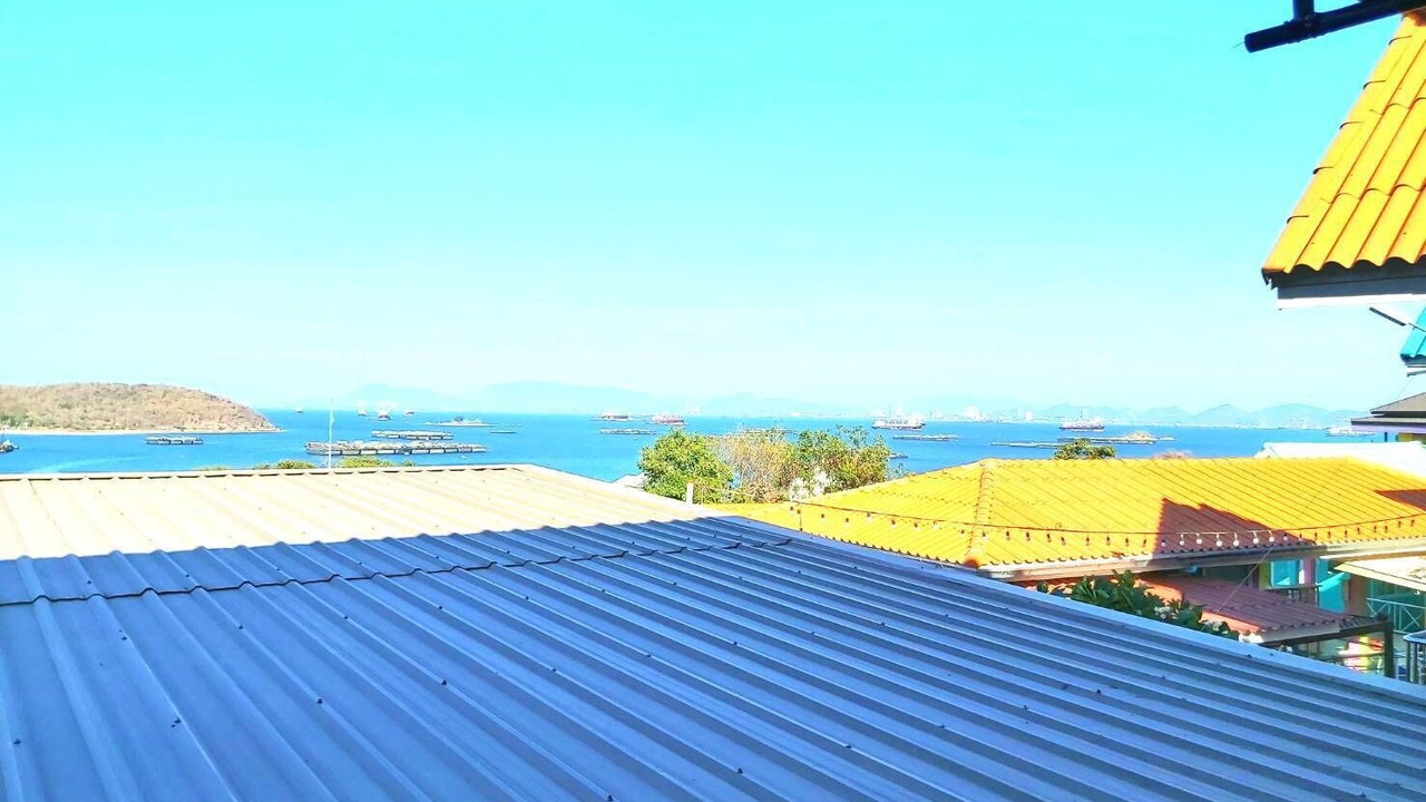 Photo of Bedroom in Ko Sichang